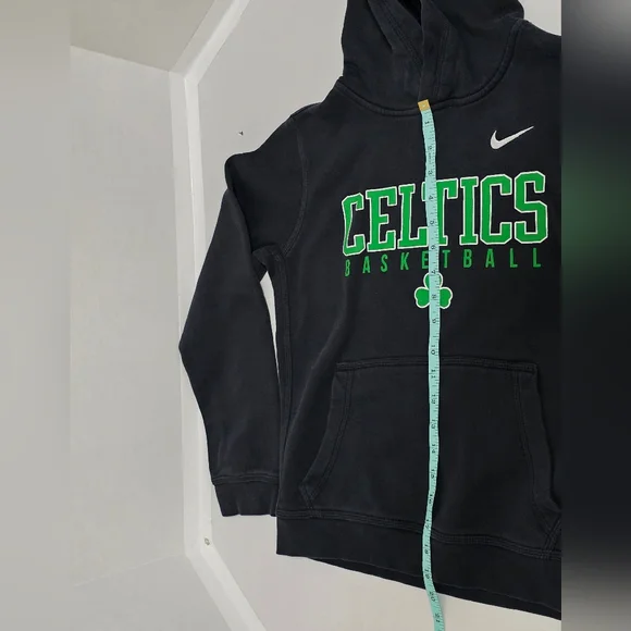 Nike Kids Celtics Basketball Hoodie - Black and Green - Picture 3 of 6